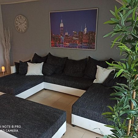 Апартаменти Sky Night Loft Duren Екстер'єр фото